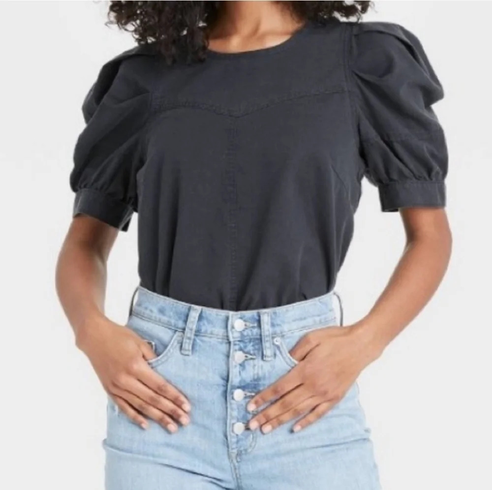 Universal Thread Top